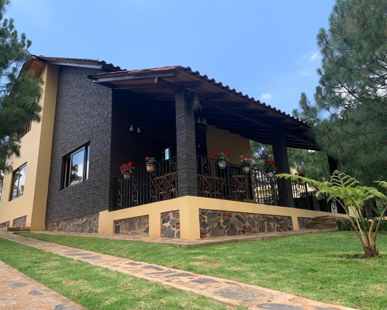 Cabana No.4 Puerta Del Bosque Mazamitla. 외부 사진